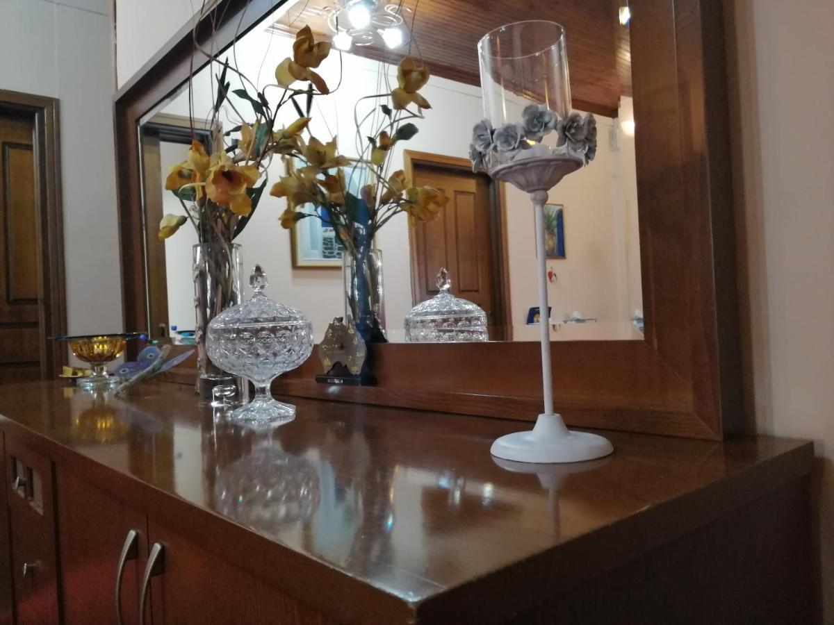 Rodomelo House With Terrace - 4 Bedrooms Leonídion エクステリア 写真