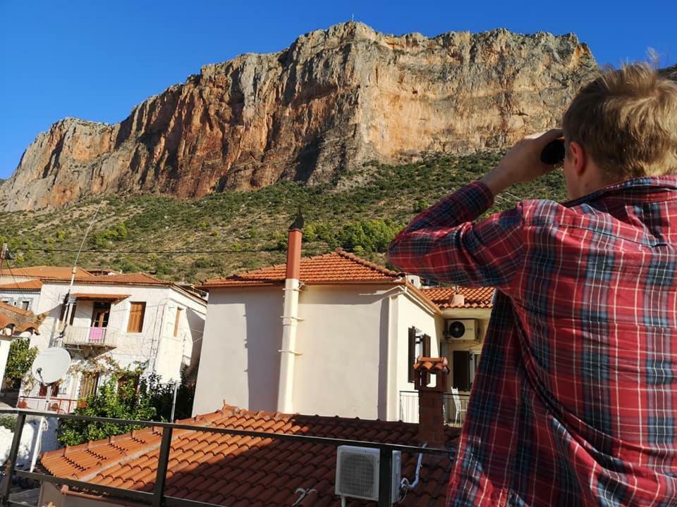 Rodomelo House With Terrace - 4 Bedrooms Leonídion エクステリア 写真