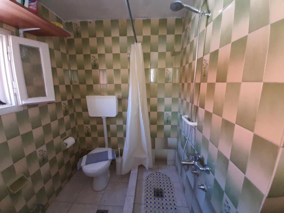 Rodomelo House With Terrace - 4 Bedrooms Leonídion エクステリア 写真